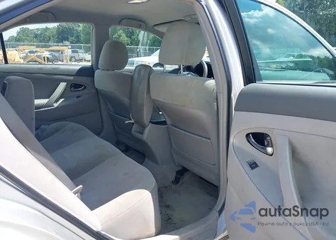 2010 Toyota Camry из США, поврежденный, VIN 4T1BF3EK2AU095878